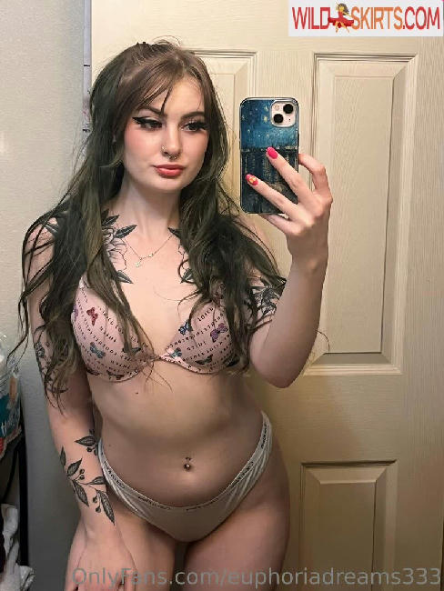 euphoriadreams333 / euphoriadreams333 / lex_that_one_dramatic_girl nude OnlyFans, Instagram leaked photo #44