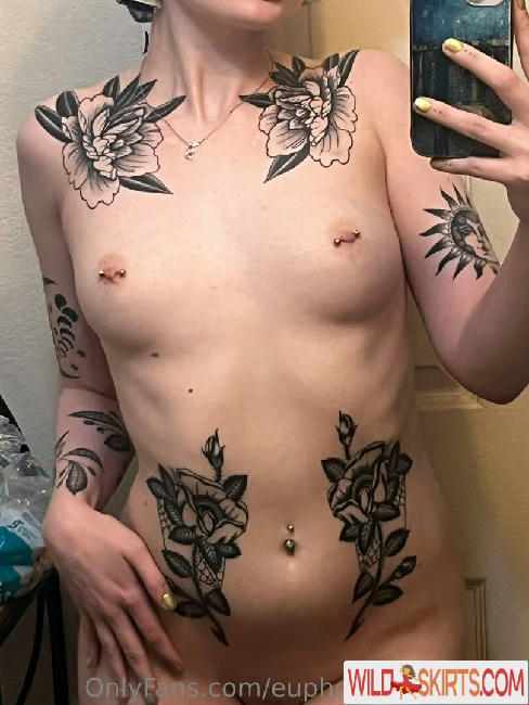 euphoriadreams333 / euphoriadreams333 / lex_that_one_dramatic_girl nude OnlyFans, Instagram leaked photo #150