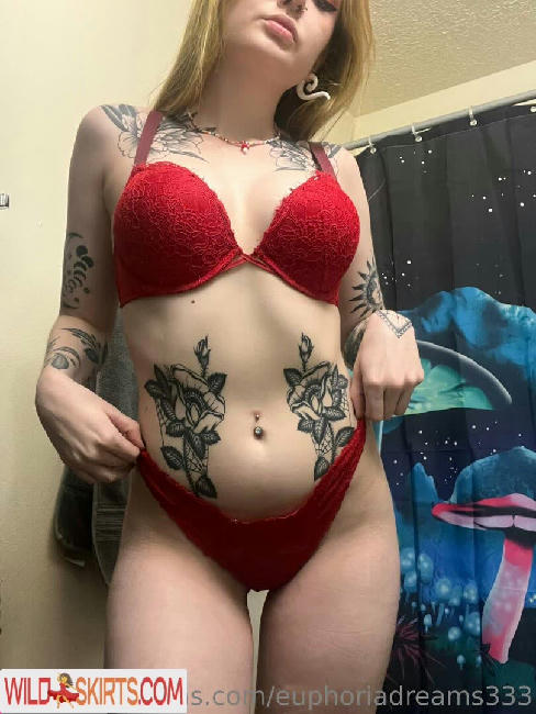 euphoriadreams333 / euphoriadreams333 / lex_that_one_dramatic_girl nude OnlyFans, Instagram leaked photo #230