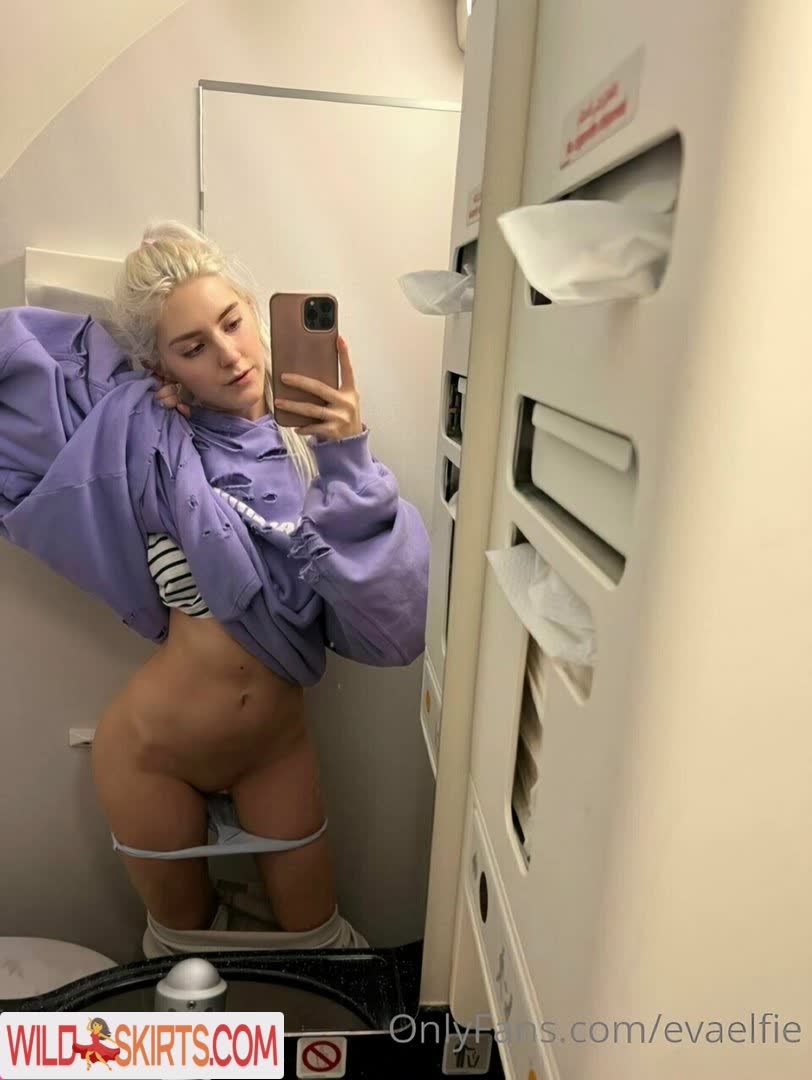 Eva Elfie / evaelfie / theevaelfie nude OnlyFans, Instagram leaked photo #2