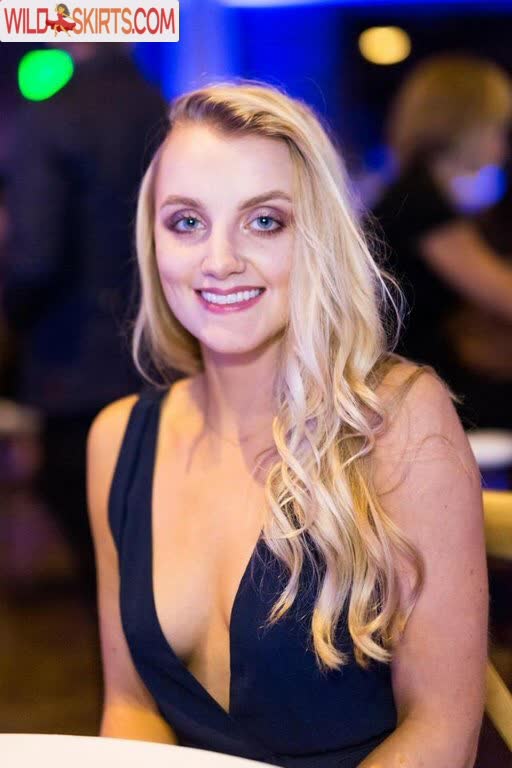 Evanna Lynch / Luna Lovegood Reportedly / evannalynch nude Instagram leaked photo #9