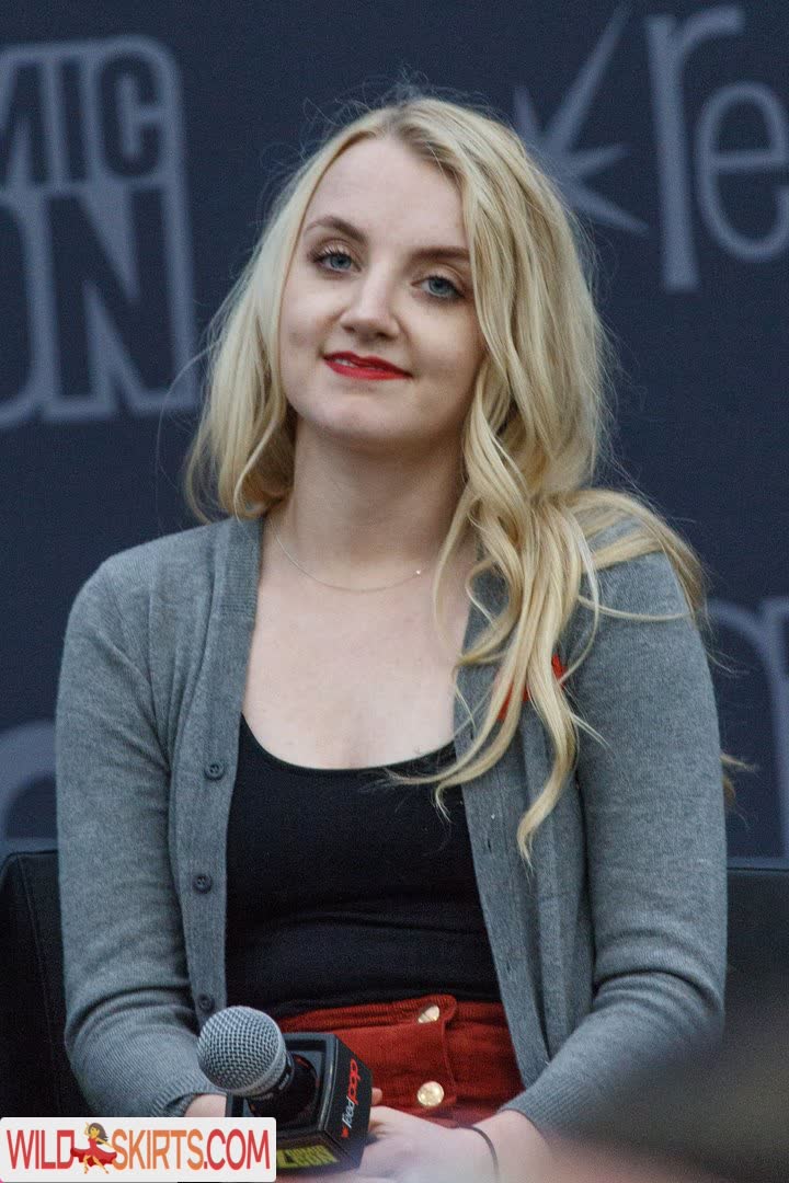 Evanna Lynch / Luna Lovegood Reportedly / evannalynch nude Instagram leaked photo #21