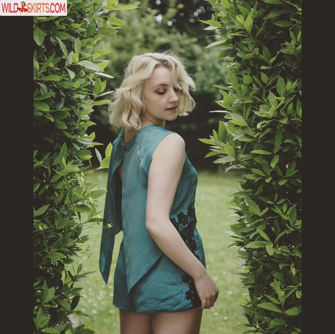 Evanna Lynch / Luna Lovegood Reportedly / evannalynch nude Instagram leaked photo #14