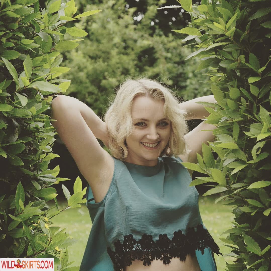 Evanna Lynch / Luna Lovegood Reportedly / evannalynch nude Instagram leaked photo #8