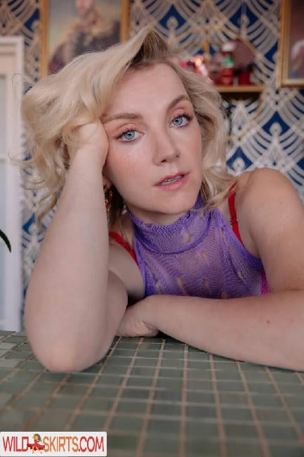 Evanna Lynch / Luna Lovegood Reportedly / evannalynch nude Instagram leaked photo #129