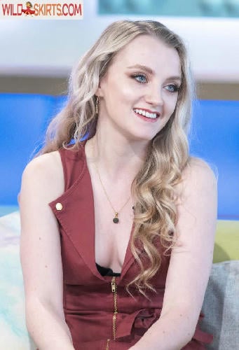 Evanna Lynch / Luna Lovegood Reportedly / evannalynch nude Instagram leaked photo #40