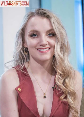 Evanna Lynch / Luna Lovegood Reportedly / evannalynch nude Instagram leaked photo #100