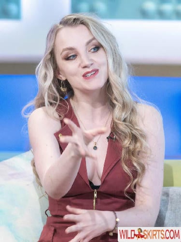 Evanna Lynch / Luna Lovegood Reportedly / evannalynch nude Instagram leaked photo #90