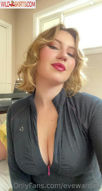 Eve Warden / Smilf.Money / ameliaevewarden / evewarden nude OnlyFans, Instagram leaked photo #11