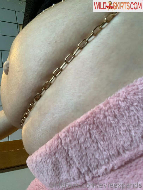 evieexpands / evie_expansion / evieexpands nude OnlyFans, Instagram leaked photo #274