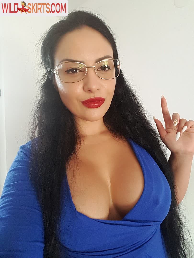 Ezada Sinn / ezada / ezadasinnism_ nude OnlyFans, Instagram leaked photo #4