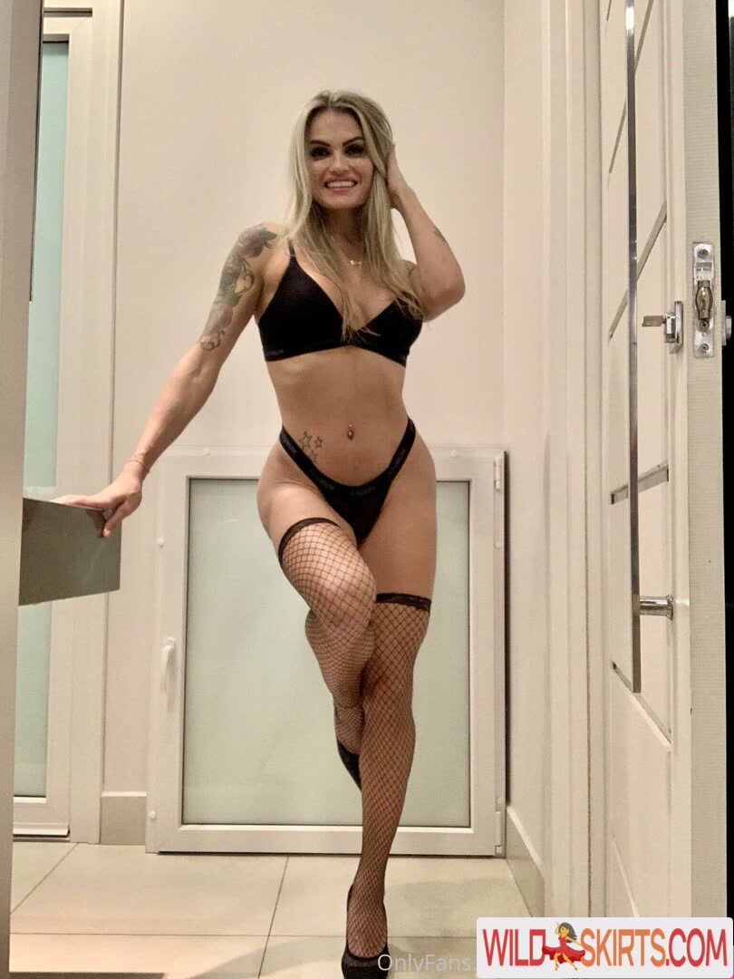 fabyzinhaoficialfree / fabyzinhaoficialfree / ilovefreefire129 nude OnlyFans, Instagram leaked photo #60