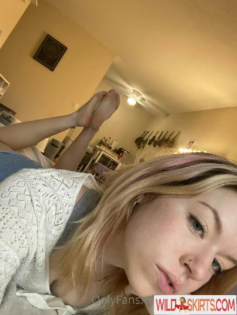 fairy.girl.feet / fairy.girl.feet / fairy_pelerin_backup nude OnlyFans, Instagram leaked photo #35