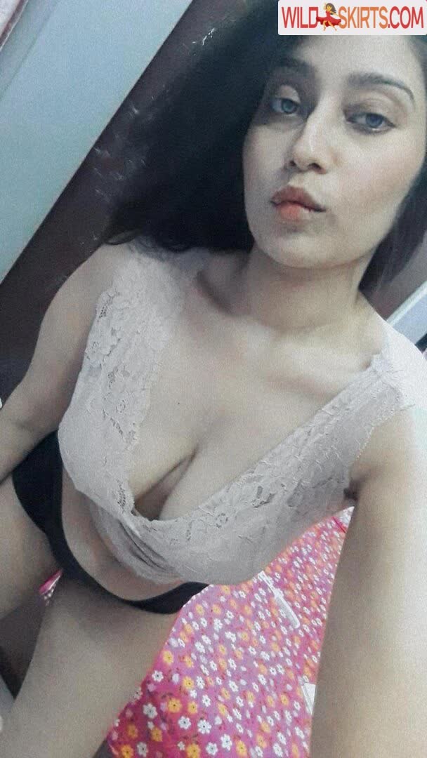 Farihapriyam nude leaked photo #29