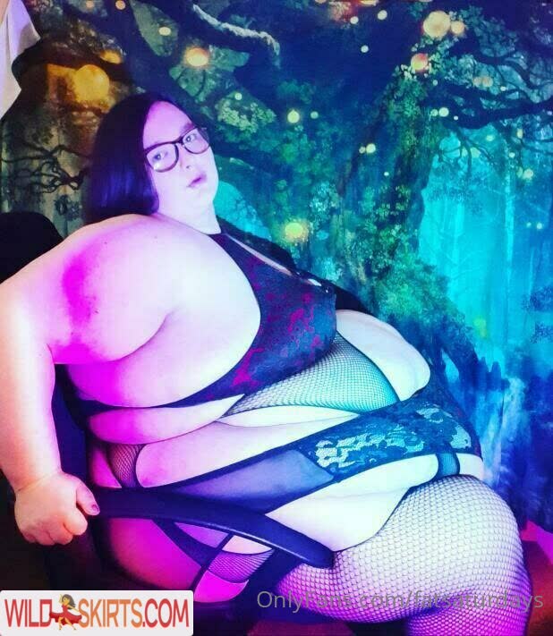 Fatsaturdays nude leaked photo #1