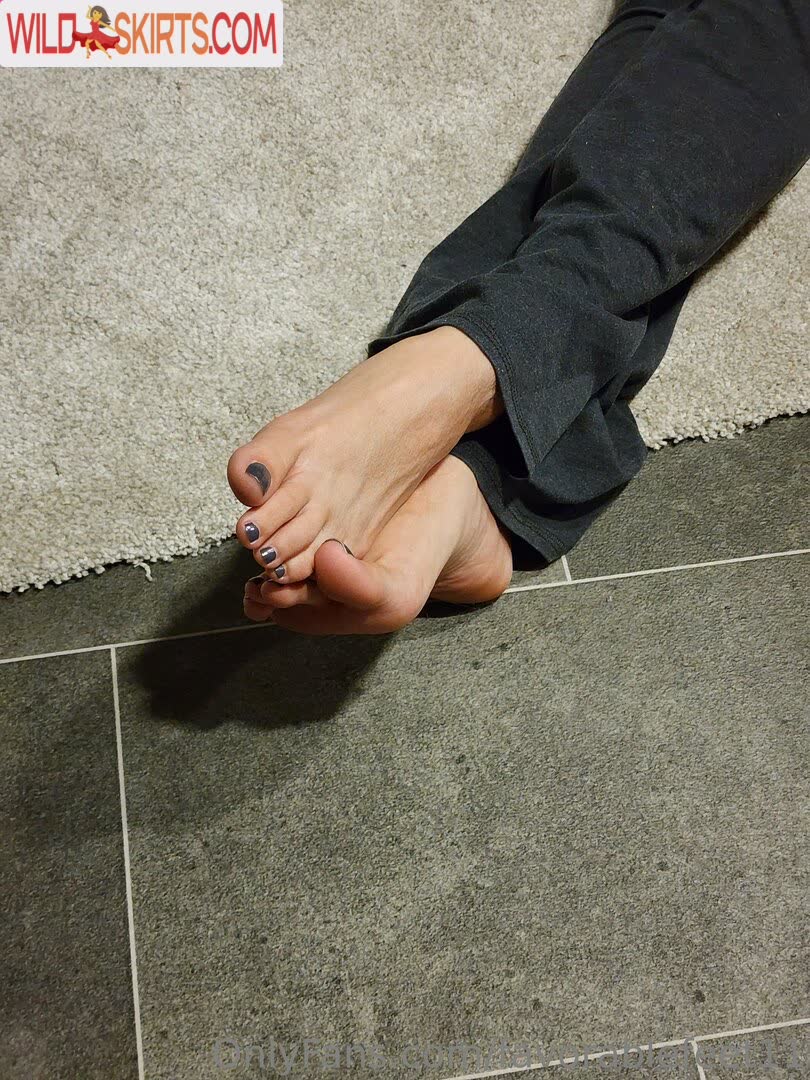 Favorablefeet11 nude leaked photo #1