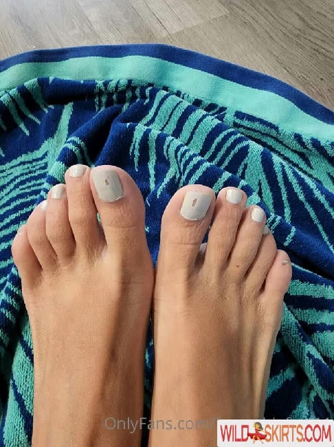 favorablefeet11 / favorablefeet11 / reel nude OnlyFans, Instagram leaked photo #10