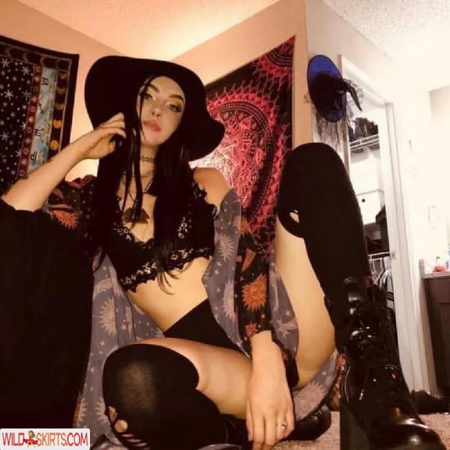 Fayfairygothwitchamethystx_ / amethystx_ / fay_fayyy nude OnlyFans, Instagram leaked photo #14