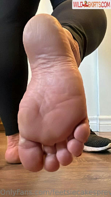 feetsiecakespreviews / feetsiecakespreviews / feetsypeets nude OnlyFans, Instagram leaked photo #18