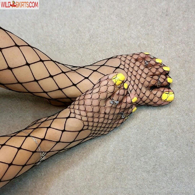 feetworthfollowing nude OnlyFans leaked photo #89