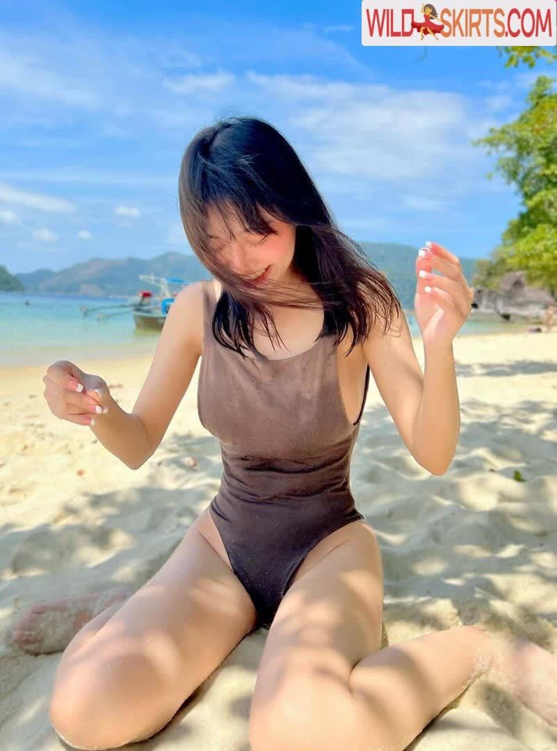 Fernsmile19 nude leaked photo #16