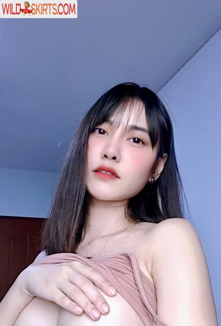 Fernsmile19 nude leaked photo #23