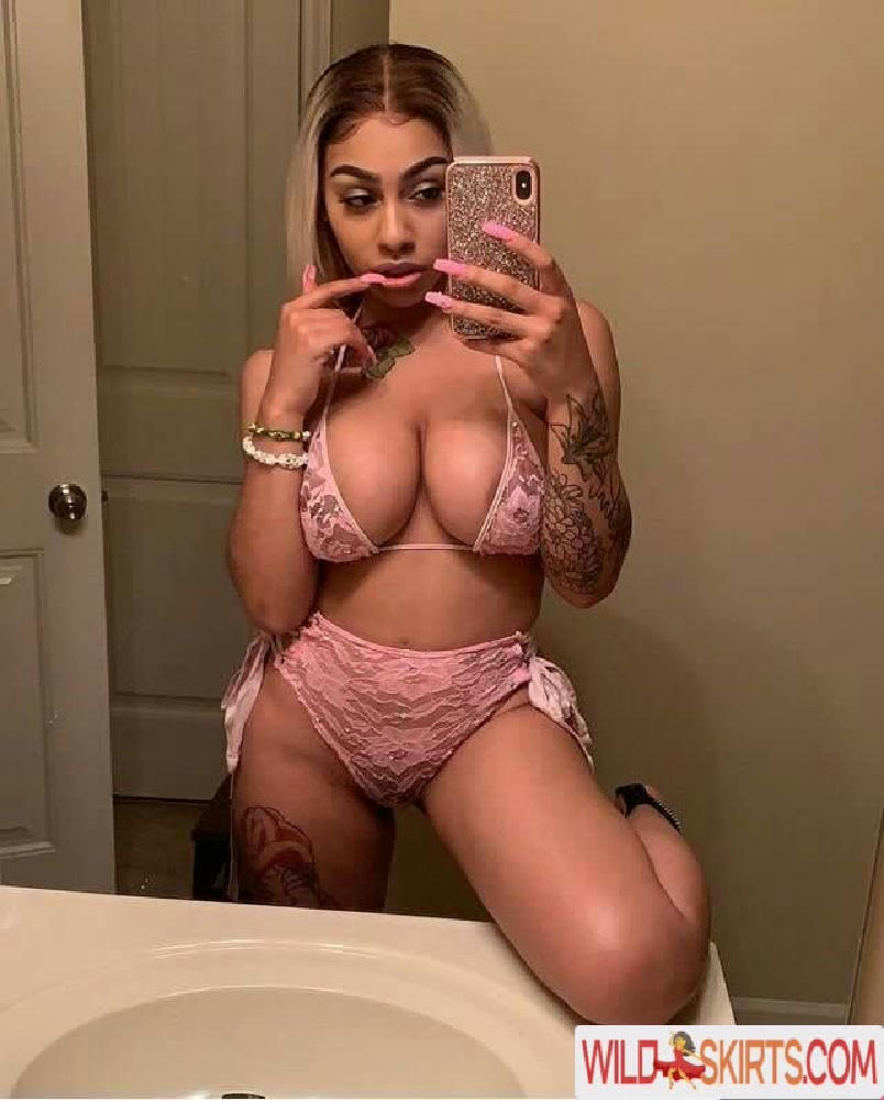 FineAssYonna / _yonnagobrazyy / fineassyonna nude OnlyFans, Instagram leaked photo #24