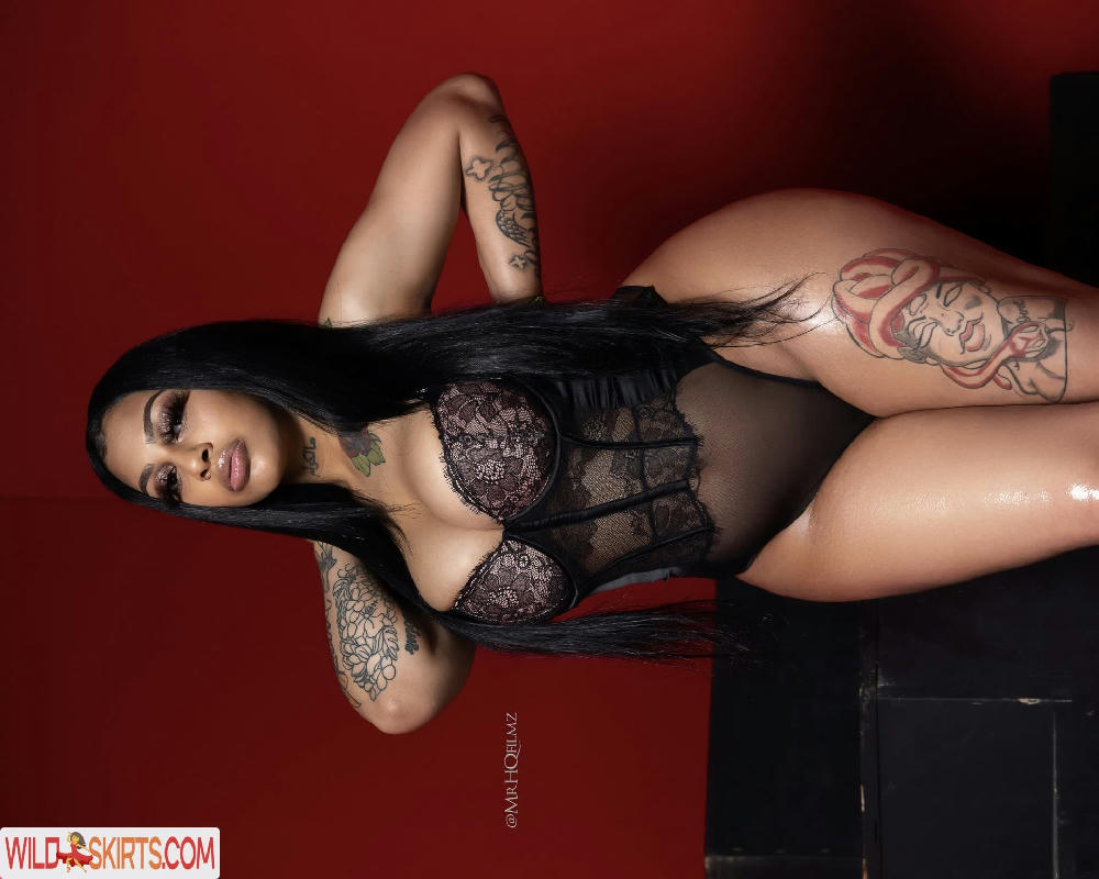 FineAssYonna / _yonnagobrazyy / fineassyonna nude OnlyFans, Instagram leaked photo #36