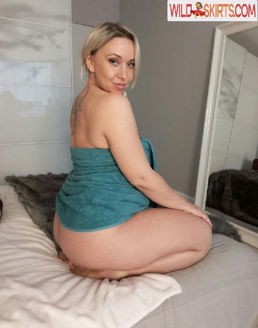 fitcurvyanna / annafanslover / fitcurvyanna nude OnlyFans leaked photo #360