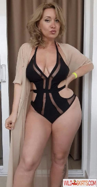 fitcurvyanna / annafanslover / fitcurvyanna nude OnlyFans leaked photo #246