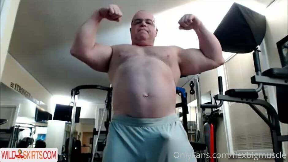 Flexbigmuscle nude leaked photo #131