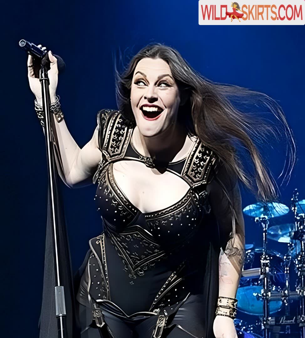 Floor Jansen nude leaked photo #40