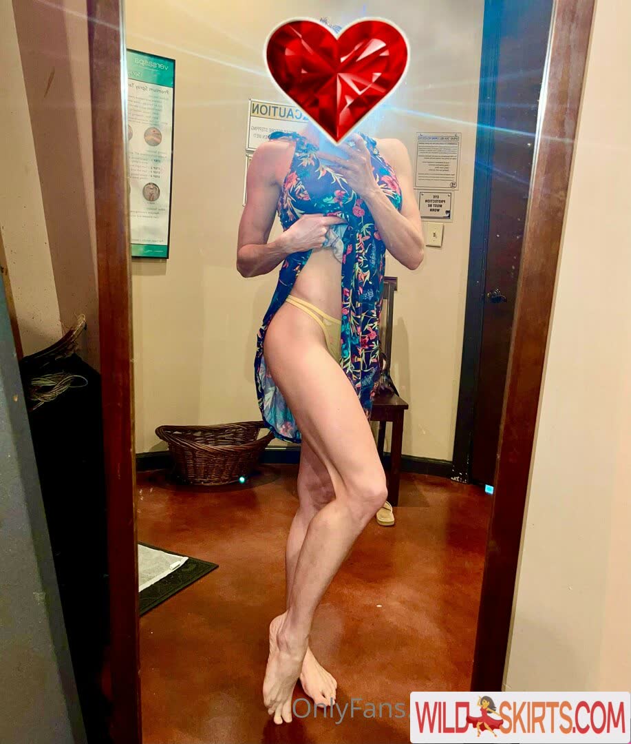 Florida Hotwife nude leaked photo #158