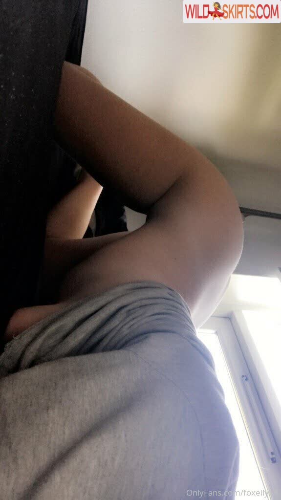 foxelly18 / foxelly18 / ivealwaysbensolo nude OnlyFans, Instagram leaked photo #21