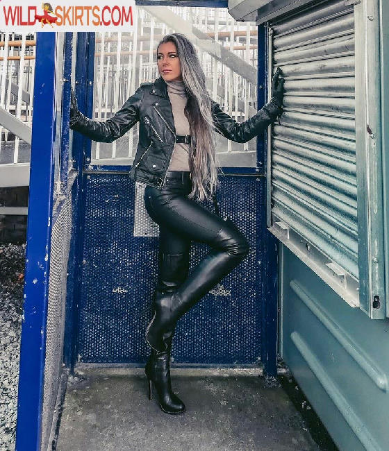 Foxy Boots / foxyboots / myleatherfashiondiary nude OnlyFans, Instagram leaked photo #7