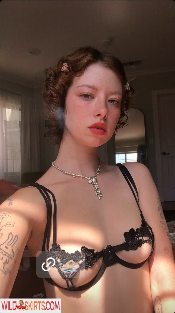 francesfarmer420 / Chloe Woodard / contrachloe / francesfarmer420 nude OnlyFans, Instagram leaked photo #1