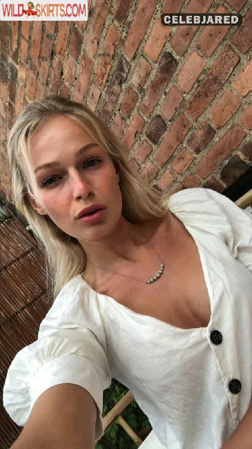Frederikke Bach / frederikke_bb nude Instagram leaked photo #9