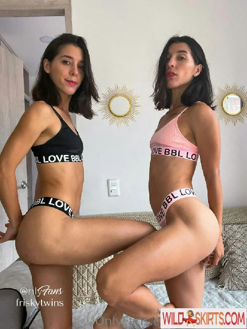 Frisky Twins / FriskyAna / FriskyIsa / frisky_ana / friskytwins nude OnlyFans, Instagram leaked photo #95