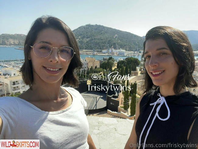 Frisky Twins / FriskyAna / FriskyIsa / frisky_ana / friskytwins nude OnlyFans, Instagram leaked photo #126