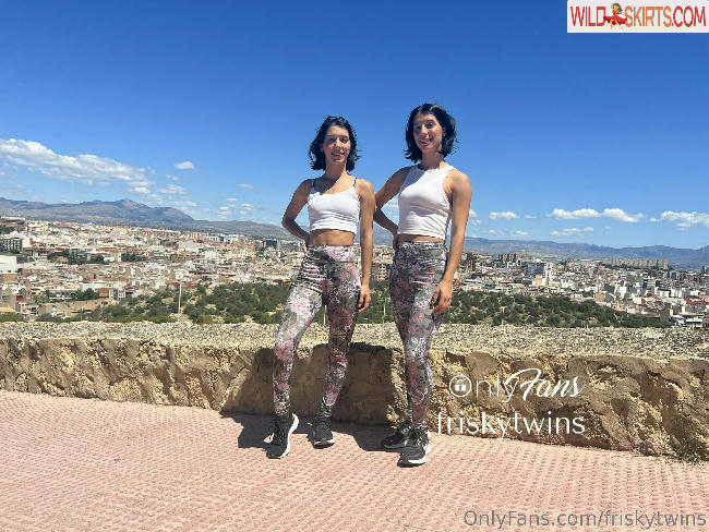 Frisky Twins / FriskyAna / FriskyIsa / frisky_ana / friskytwins nude OnlyFans, Instagram leaked photo #121