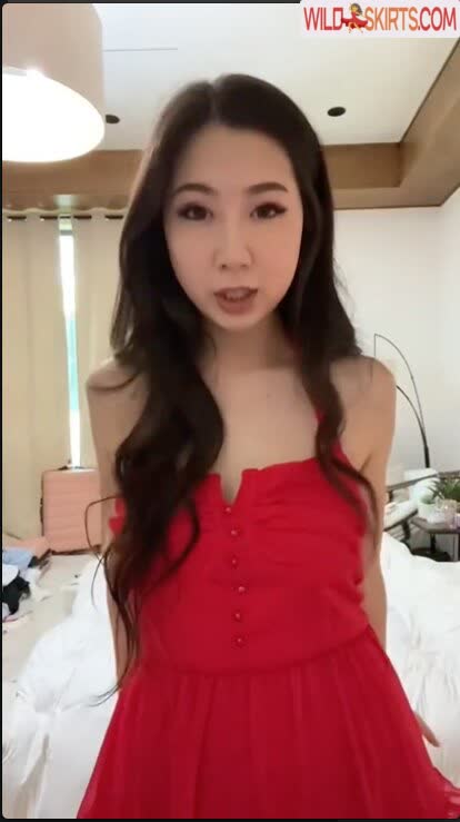 Fuslie nude leaked photo #39