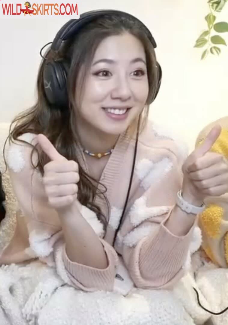 Fuslie nude leaked photo #285