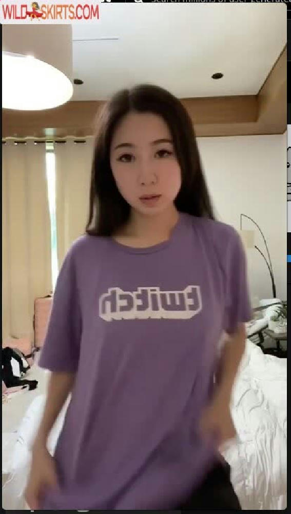 Fuslie / Leslie / fuslie nude Instagram leaked photo #63