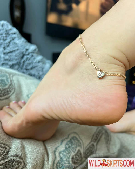 G_goldensoles / Arabian_footqueen / G_goldensoles / Gianna nude OnlyFans, Instagram leaked photo #46