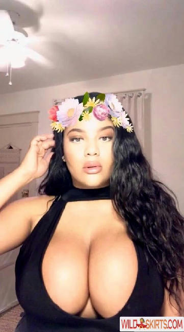 Gabrielle Logan / loganberry_ / thebigtitwitch nude OnlyFans, Snapchat, Instagram leaked photo #43