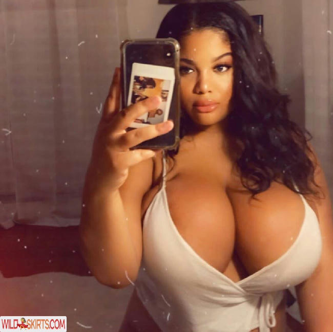 Gabrielle Logan / loganberry_ / thebigtitwitch nude OnlyFans, Snapchat, Instagram leaked photo #99