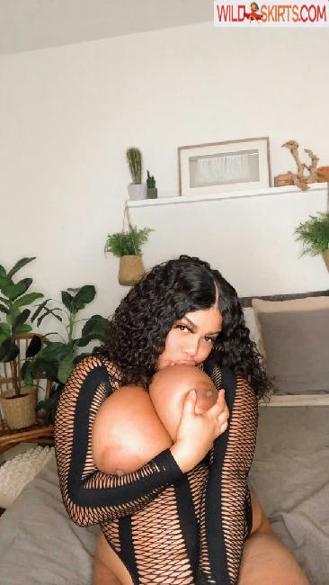 Gabrielle Logan / loganberry_ / thebigtitwitch nude OnlyFans, Snapchat, Instagram leaked photo #22