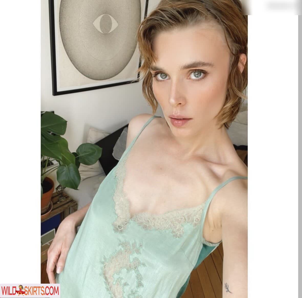 Gaia Weiss nude leaked photo #9