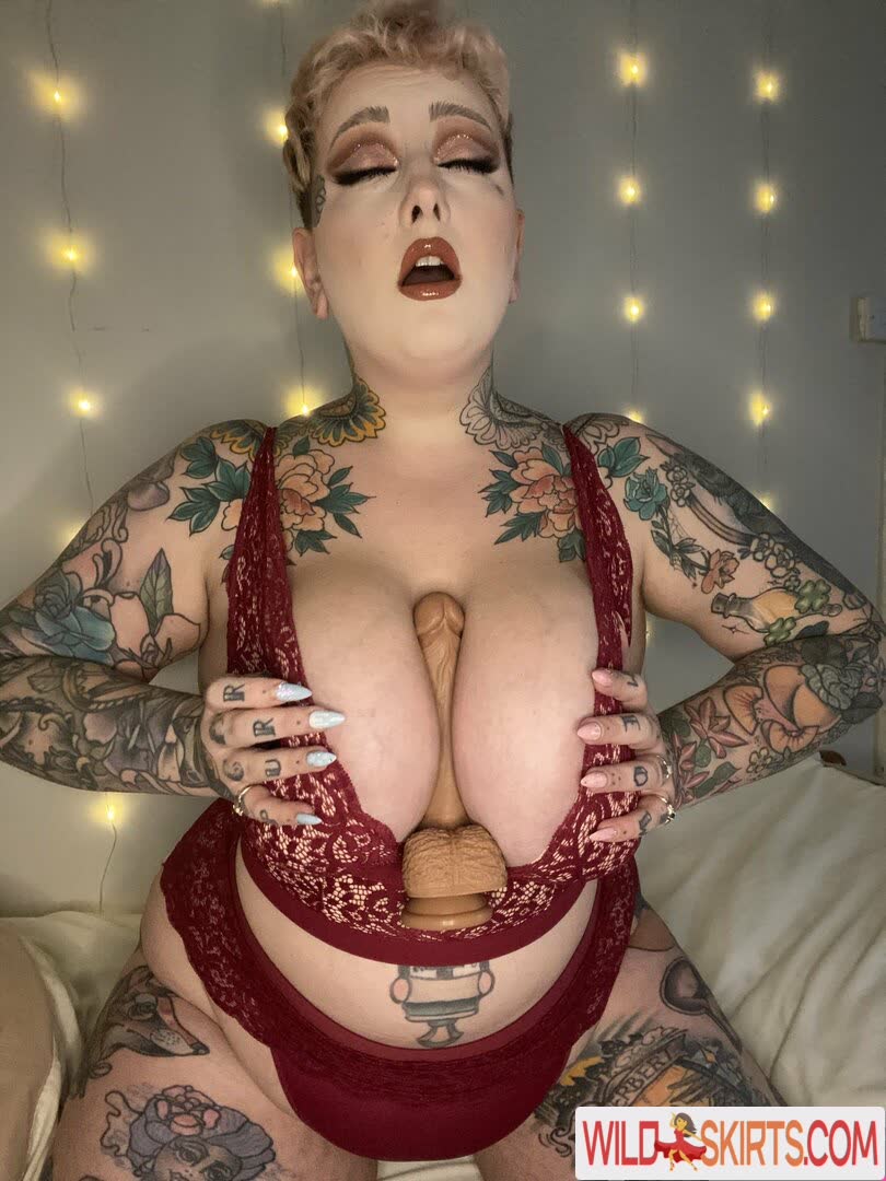 GaldaLou nude leaked photo #56