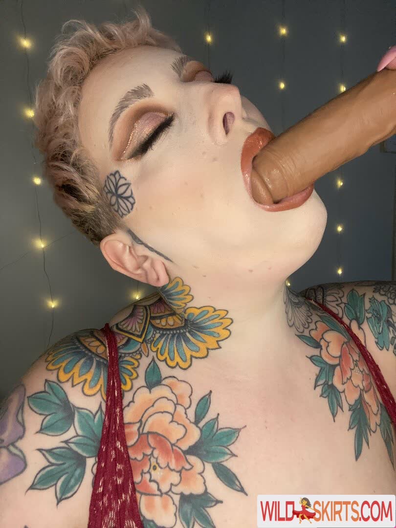 GaldaLou nude leaked photo #57